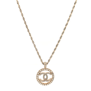 CHANEL Pearl CC Round Pendant Necklace Gold