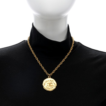 CHANEL Metal CC Medallion Chain Necklace Gold
