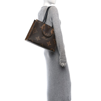 LOUIS VUITTON Reverse Monogram Giant Onthego MM