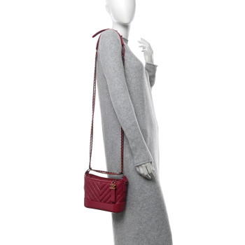 CHANEL Aged Calfskin Chevron Quilted Small Gabrielle Hobo Dark Pink