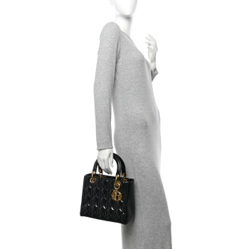 CHRISTIAN DIOR Patent Cannage Medium Lady Dior Black