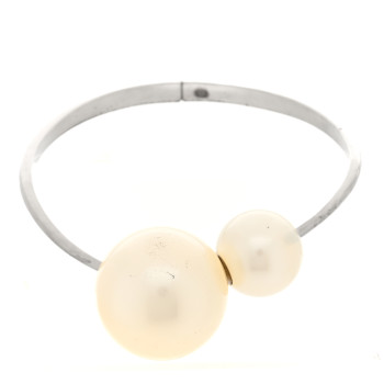 CHANEL Giant Pearl Necklace Silver