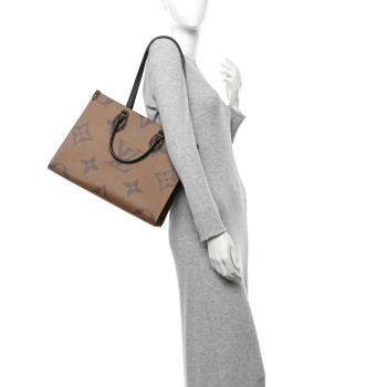 LOUIS VUITTON Reverse Monogram Giant Onthego MM