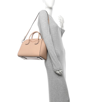 GIVENCHY Sugar Goatskin Small Antigona Powder