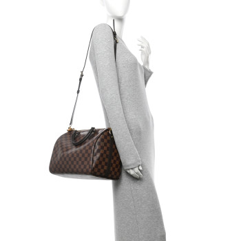 LOUIS VUITTON Damier Ebene Speedy Bandouliere 30 LOUIS VUITTON Damier Ebene Speedy Bandouliere 30