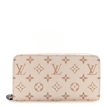 LOUIS VUITTON Monogram Dune Zippy Wallet