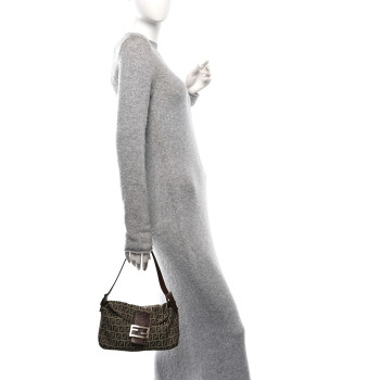 FENDI Zucchino Vitello Baguette Mogano Panna Bruciato