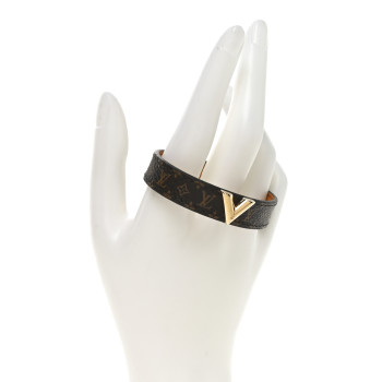 LOUIS VUITTON Monogram Essential V Bracelet 17