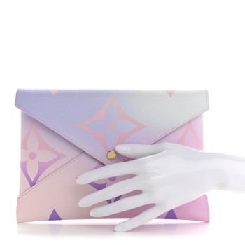 LOUIS VUITTON Monogram Giant Spring in the City Kirigami Pochette Set Sunrise Pastel Midnight Fuchsia Sunset Kaki LOUIS VUITTON Monogram Giant Spring in the City Kirigami Pochette Set Sunrise Pastel Midnight Fuchsia Sunset Kaki