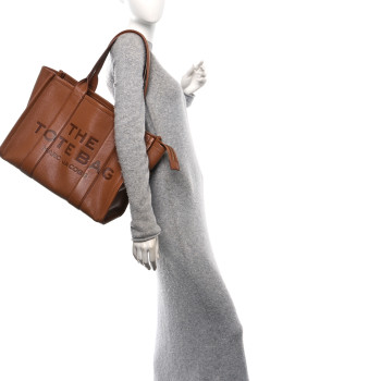 MARC JACOBS Grained Calfskin Large The Tote Bag Argan Oil