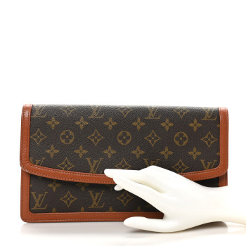 LOUIS VUITTON Monogram Pochette Dame 29