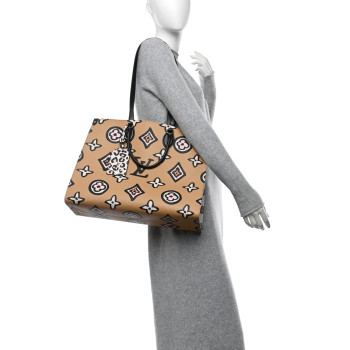 LOUIS VUITTON Monogram Giant Wild At Heart Onthego GM Arizona