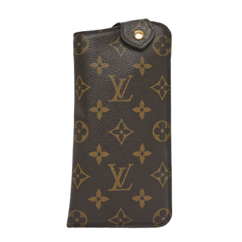 LOUIS VUITTON Monogram Sunglasses Case MM