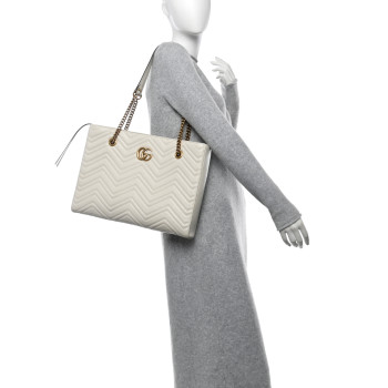 GUCCI Vintage Calfskin Matelasse Medium GG Marmont Slim Tote White