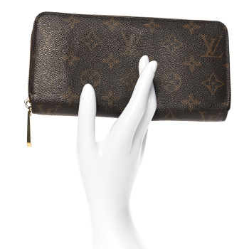 LOUIS VUITTON Monogram Zippy Wallet