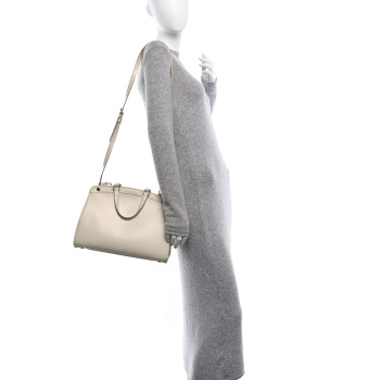 LOUIS VUITTON Epi Brea MM Ivory