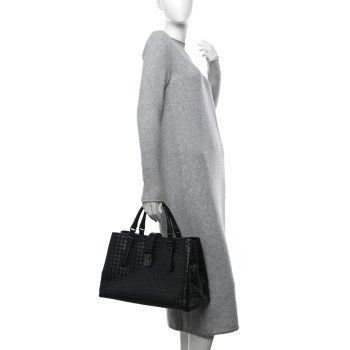 BOTTEGA VENETA Nappa Intrecciato Medium Roma Tote Black