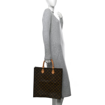 LOUIS VUITTON Monogram Sac Plat