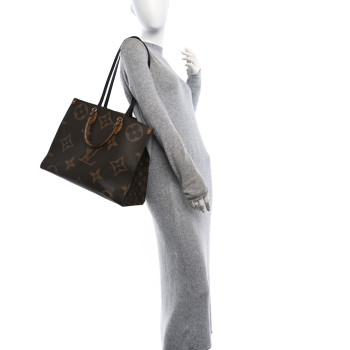 LOUIS VUITTON Reverse Monogram Giant Onthego GM