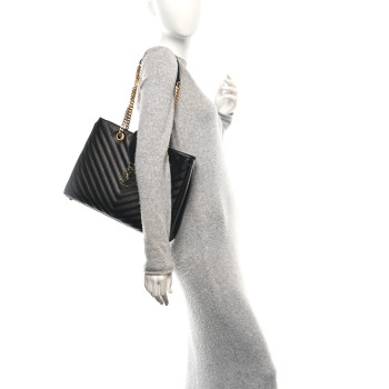 SAINT LAURENT Grain De Poudre Matelasse Chevron Monogram Shopping Bag Black