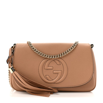 GUCCI Pebbled Calfskin Medium Soho Flap Crossbody Camelia