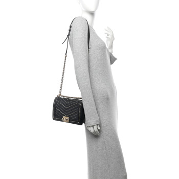 CHANEL Crumpled Calfskin Chevron Chain Medium Boy Flap Black