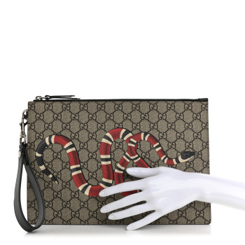 GUCCI GG Supreme Monogram Kingsnake Zip Wristlet Pouch Beige Black
