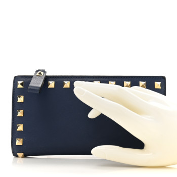 VALENTINO GARAVANI Calfskin Rockstud Continental Wallet Baltique