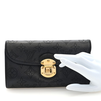 LOUIS VUITTON Mahina Amelia Wallet Black