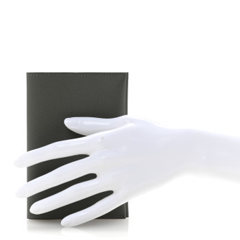 HERMES Evercolor R.M.S Passport Holder Gris Meyer