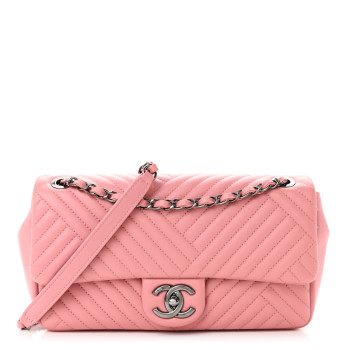 CHANEL Lambskin Quilted Medium CC Crossing Flap Pink