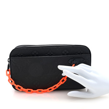 LOUIS VUITTON Taurillon Monogram Uniformes Solar Ray Soft Pochette Volga Belt Bag Black