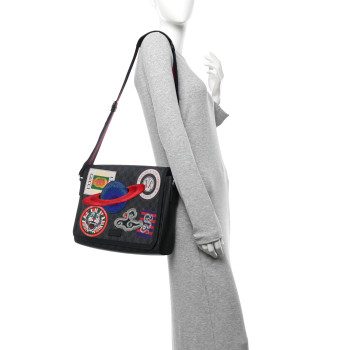 GUCCI GG Supreme Monogram Night Courrier Flap Messenger Black Multicolor