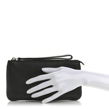 GUCCI Pebbled Calfskin Soho Wristlet Black