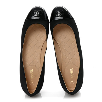 CHANEL Grosgrain Patent Calfskin CC Cap Toe Pumps 40 Black