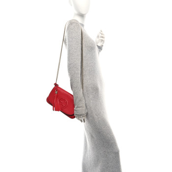 GUCCI Pebbled Calfskin Medium Soho Flap Crossbody Vibrant Red