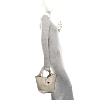 HERMES Taurillon Clemence Picotin Lock 22 MM Beton