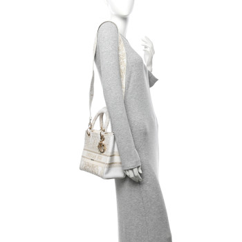 CHRISTIAN DIOR Canvas Around The World Stella Embroidered Medium Lady D-Lite White Gold