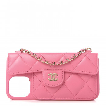 CHANEL - せろり　CHANEL iPhone 12pro 美品♪ Chanel Black Lambskin Quilted iPhone 12Pro Chain Case Chanel