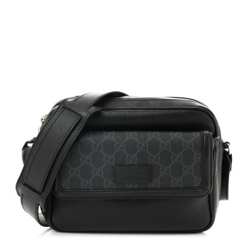 GUCCI GG Supreme Monogram Small Crossbody Bag Black