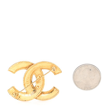 CHANEL CC Brooch Gold