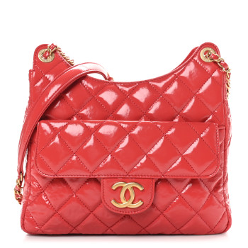 CHANEL Shiny Crumpled Calfskin Quilted Wavy CC Hobo Red