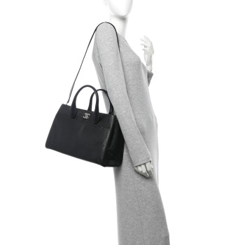 CHANEL Caviar Medium Cerf Executive Shopper Tote Black