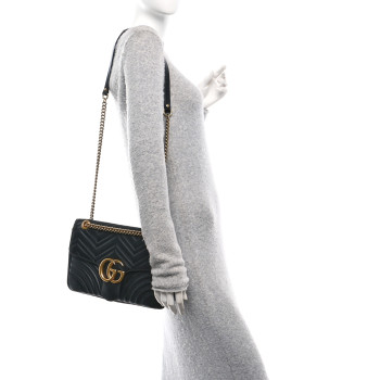 GUCCI Calfskin Matelasse Medium GG Marmont Shoulder Bag Black