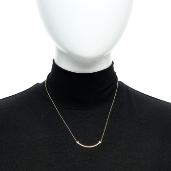 TIFFANY 18K Yellow Gold Small T Smile Pendant Necklace
