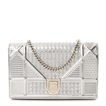 CHRISTIAN DIOR Metallic Patent Micro-Cannage Diorama Wallet on Chain Pouch Silver