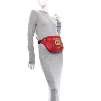 GUCCI Grained Calfskin Logo Belt Bag Hibiscus Red