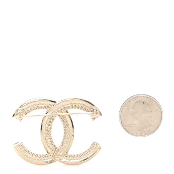 CHANEL Metal Crystal Graduated Pearl CC Brooch Gold