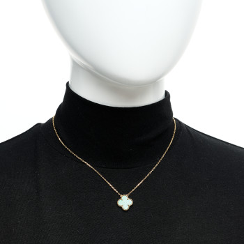VAN CLEEF & ARPELS 18K Yellow Gold Malachite Vintage Alhambra Pendant Necklace