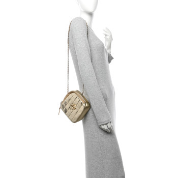 CHANEL Hammered Metallic Calfskin Quilted Diamond Bag Gold